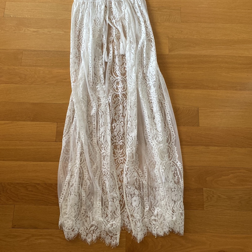 New Vici Pebble Beach Lace Duster Kimono - Picture 3 of 6